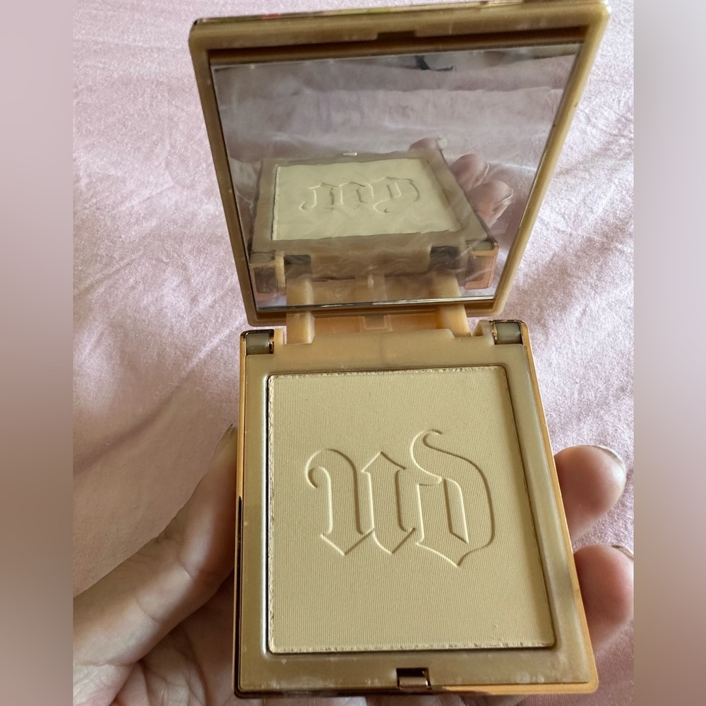 51NN - Urban Decay Stay Naked The Fix Powder Foundation - Picture 3 of 5